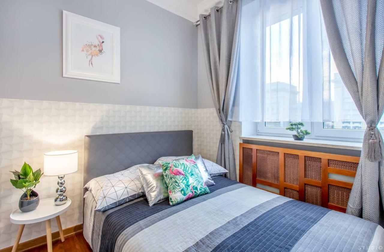*Clicktheflat* Wilcza 33 Street Apart Rooms In The City Center 바르샤바 외부 사진