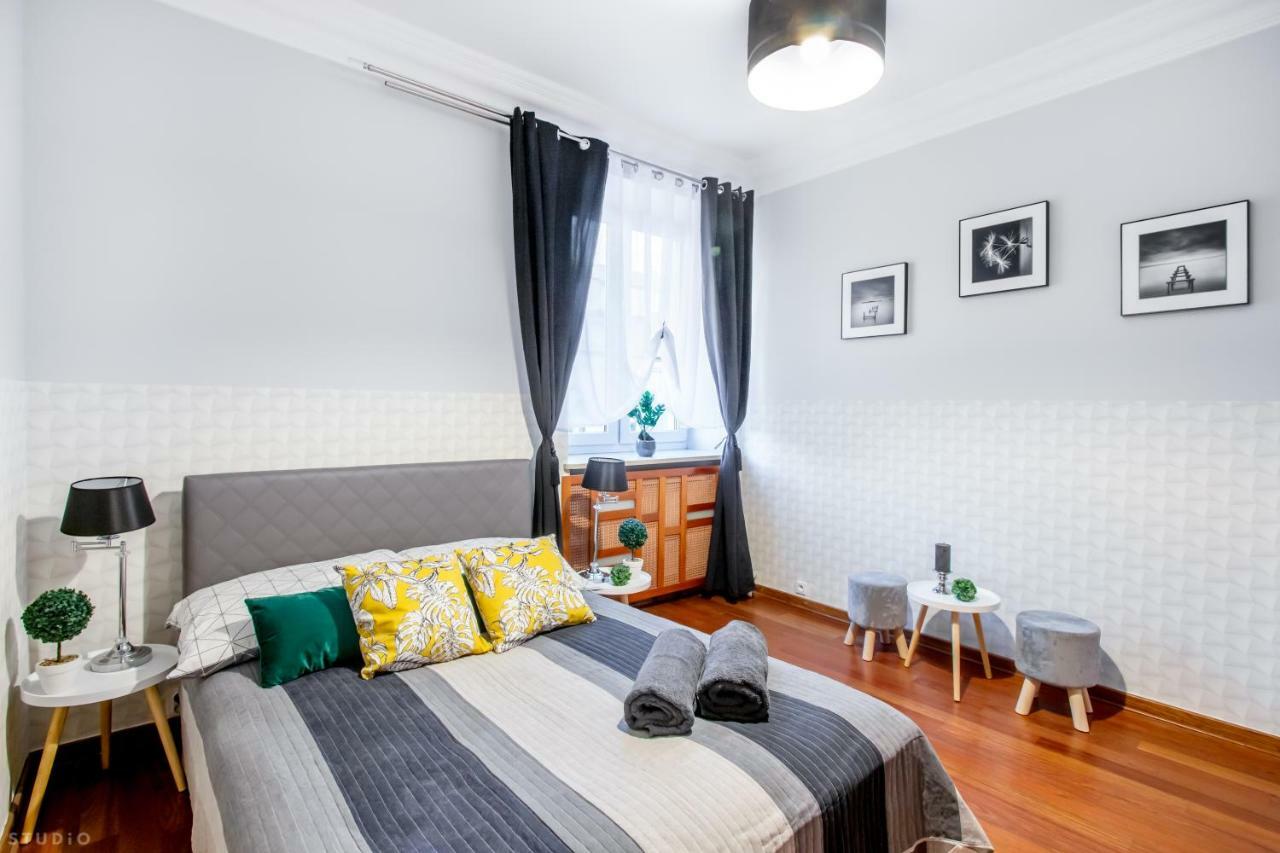 *Clicktheflat* Wilcza 33 Street Apart Rooms In The City Center 바르샤바 외부 사진
